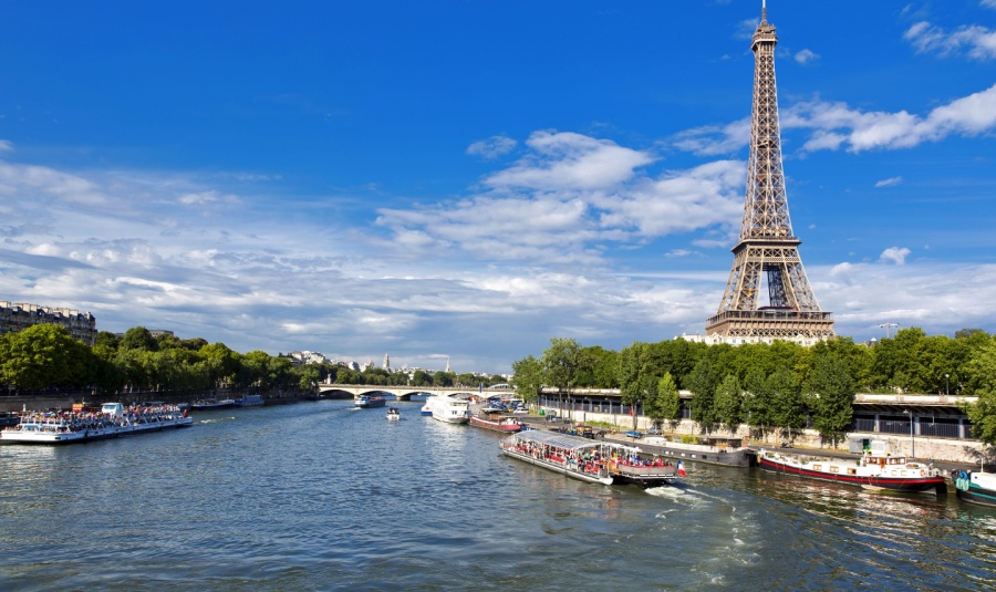 croisiere sur la seine en bateaux mouche a paris